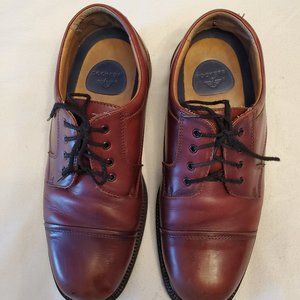 Men’s Size 9½ W Dockers Cap Toe Loafers